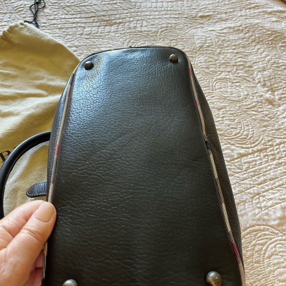 Burberry Black purse great condition like new color black - Picture 2 of 13